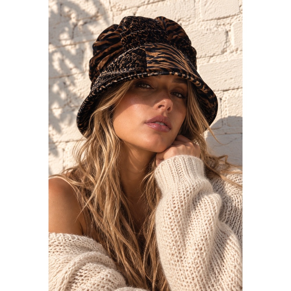 Chico's Brown Silk Blend Velvet Bucket Hat Animal Print Tiger Leopard OS